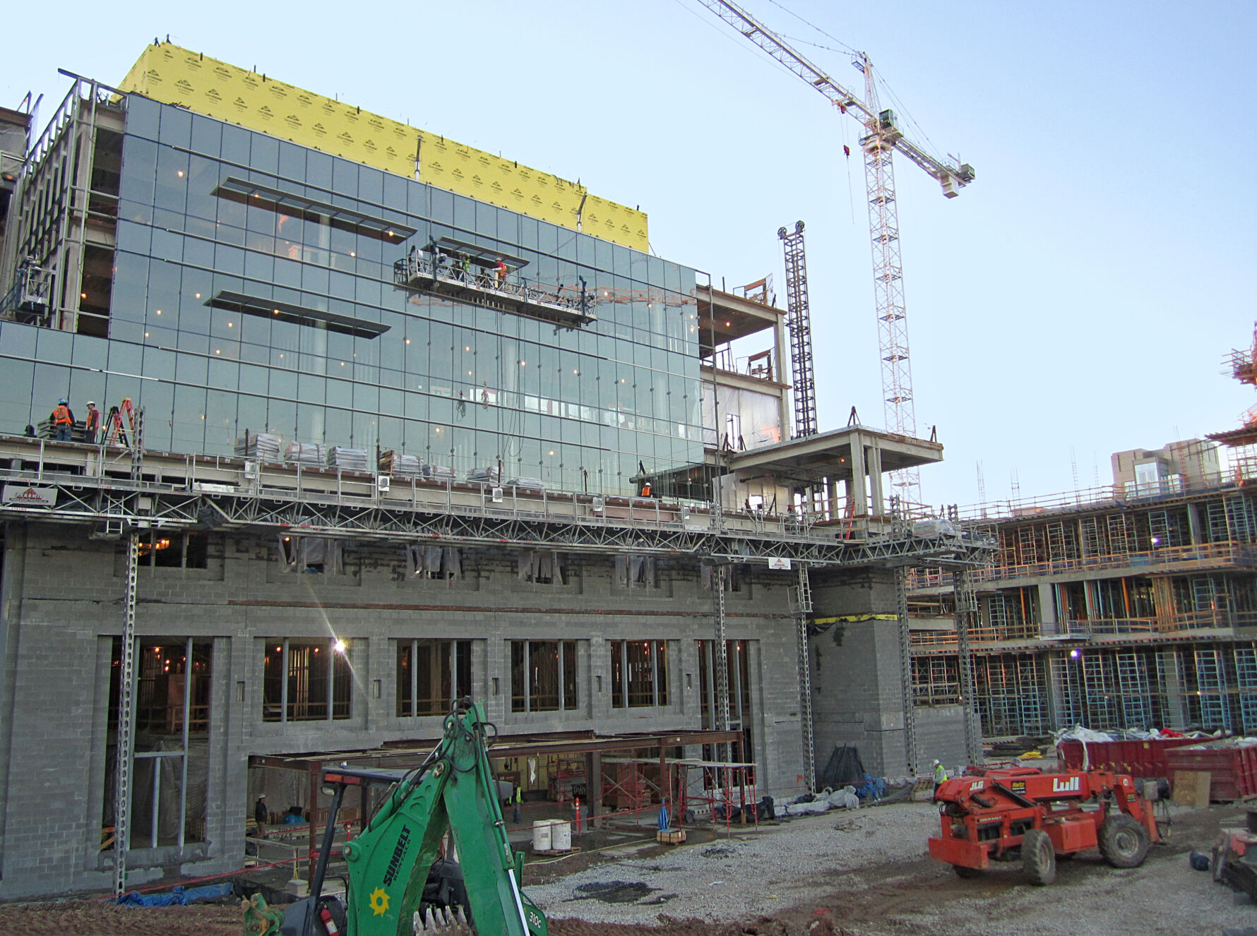 Duke Cancer Center in Durham, NC featuring Johnson Concrete Products Lightweight CMU Duke Cancer Center in Durham, NC featuring Johnson Concrete Products Lightweight CMU